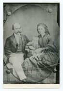 Oktawiusz Nakielski z żoną Julią z Siekierskich  i synem Stanisławem Wincentym Bartłomiejem z 1858 roku.