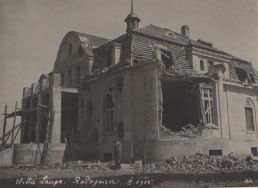 Willa Langego zniszczona w czasie walk o Radogoszcz w listopadzie 1914 r. APŁ, Zbi&oacute;r ikonograficzny APŁ, sygn. W-I 5/143.