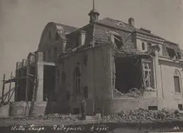 Willa Langego zniszczona w czasie walk o Radogoszcz w listopadzie 1914 r. APŁ, Zbi&oacute;r ikonograficzny APŁ, sygn. W-I 5/143.