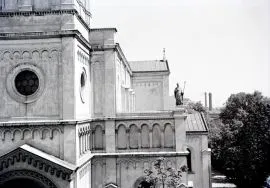 Ł&oacute;dź - parafia rzymskokatolicka pw. Podwyższenia św. Krzyża. APŁ, Archiwum Włodzimierza Pfeiffera, sygn. 689