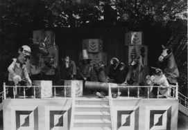 Wesoła Maskarada-widowisko w 3 częściach, Państwowy Teatr Lalek Arlekin, premiera 23.10.1949 r. APŁ, Zbi&oacute;r teatrali&oacute;w ł&oacute;dzkich, sygn.1/11,s.4