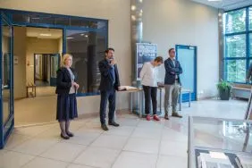 Dyrektor APŁ Bartosz G&oacute;recki otwiera wystawę, fot. Albert Jaworski.