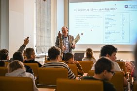 Zajęcia genealogiczne dla uczni&oacute;w w APŁ, fot. Agata Cuper