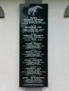 Tablica upamiętniająca polskich lotnik&oacute;w z Armii Ł&oacute;dź, Poznań, Pomorze oraz Brygady Bombowej, kt&oacute;rzy walczyli we wrześniu 1939 r. nad ziemią ł&oacute;dzką. Cmentarz wojskowy św. Jerzego na Dołach.