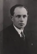 Prof. Zygmunt Lorentz - nauczyciel historii, przewodniczący zarządu OŁ PTH, działacz społeczny. Gł&oacute;wny inicjator utworzenia Komitetu Obywatelskiego Miasta Łodzi i członek jego władz [Zbi&oacute;r ikonograficzny Archiwum Państwowego w Łodzi, sygn. O-I L/34]