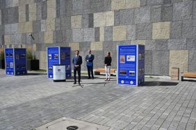 Wystawa &bdquo;Nurtem Ł&oacute;dki. 60 przystank&oacute;w dziejowych z 600-letniej historii miasta&rdquo; prezentowana w Krakowie, fot. W. Kowaluk.