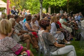 Narodowe Czytanie w Ogrodach Muzeum Pałaca Herbsta w Łodzi, fot. A. Jaworski.