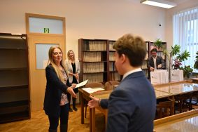 Uroczystość rozdania nagr&oacute;d finalistom eliminacji okręgowych V edycji Olimpiady Historycznej Junior&oacute;w, fot. A. Kaniewska