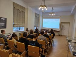 Zajęcia dla student&oacute;w wojskoznawstwa, fot. R. Mielczarek.