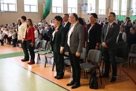 Patriotyczna uroczystość w Szkole Podstawowej im. Tadeusza Kościuszki w Szadku, fot. M. Dybalski.
