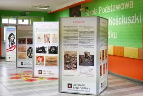 Wystawa APŁ w Szkole Podstawowej im. Tadeusza Kościuszki w Szadku, fot. M. Dybalski.