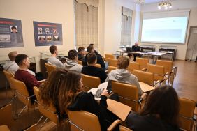 Zajęcia archiwalne dla student&oacute;w wojskoznawstwa, fot. M. Dybalski