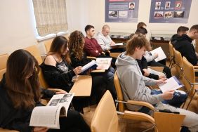 Zajęcia archiwalne dla student&oacute;w wojskoznawstwa, fot. M. Dybalski