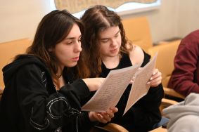 Zajęcia archiwalne dla student&oacute;w wojskoznawstwa, fot. M. Dybalski