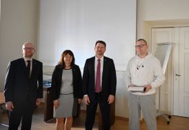 Wręczenie wyr&oacute;żnień pracownikom APŁ, fot. M. Lisiecki.