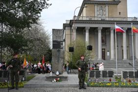 Obchody 85. rocznicy Zbrodni Katyńskiej, fot. Mateusz Lisiecki.