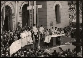 Uroczystości 3-go maja na Placu Wolności  1981 zdj. W. Kraska