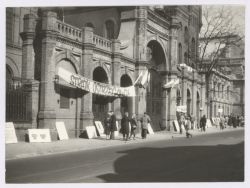 Ł&oacute;dzki Strajk Ostrzegawczy w ZPB im J. Marchlewskiego ul. Ogrodowa 29.03.1981 zdj. R.Kasprowicz