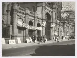 Ł&oacute;dzki Strajk Ostrzegawczy w ZPB im J. Marchlewskiego ul. Ogrodowa 29.03.1981 zdj. R.Kasprowicz