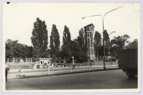 ul. Rzgowska za wiaduktem kolejowym wrzesień 1974 zdj. R.Kasprowicz