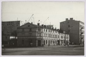 r&oacute;g ul. Dąbrowskiego i ul. Kilińskiego 29.04.1975 zdj. R.Kasprowicz