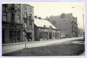 ul. Gł&oacute;wna 45 6.08.1977 zdj. R.Kasprowicz