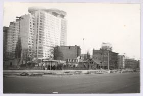 ul. Gł&oacute;wna widok z ul. Sienkiewicza 17.04.1979 zdj. R.Kasprowicz
