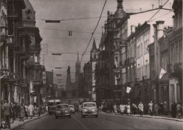 Ul. Piotrkowska z widokiem na pomnik T. Kościuszki, 1964 r.