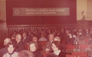 Sesja naukowa zorganizowana w 1979 r. przez APŁ z okazji 60-lecia dekretu o archiwach.