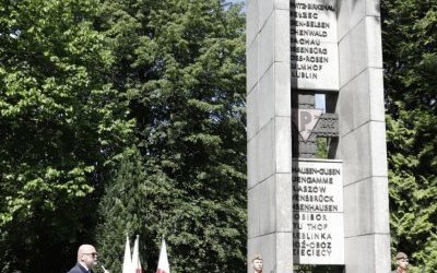 Ł&oacute;dzkie obchody Narodowego Dnia Pamięci Ofiar Niemieckich Nazistowskich Oboz&oacute;w Koncentracyjnych i Oboz&oacute;w Zagłady (4)