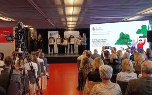 Gala wręczenia nagr&oacute;d laureatom 5. edycji konkursu &bdquo;Bez korzeni nie zakwitniesz&rdquo; (27)