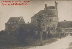 Stanowisko pomiarowe na punkcie &bdquo;S&rdquo;, usytuowanym na jednym z komin&oacute;w szpitala miejskiego na Radogoszczu (ul. Kniaziewicza).